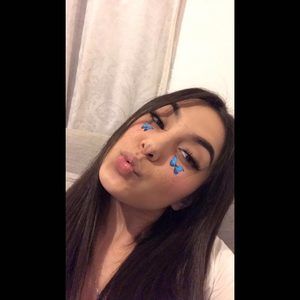 Meet your Posher, Evelyn